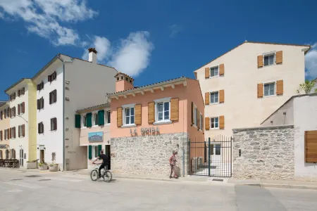 Hotel la Grisa Отели в г. Orbanici