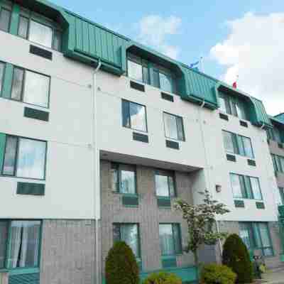 Repotel Aéroport Québec Hotel Exterior