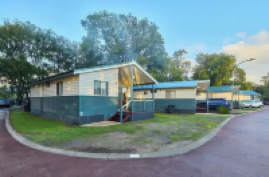 RAC 버셀턴 홀리데이 파크  호텔