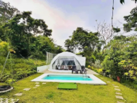 シャンティ ウェルネス サンクチュアリ レメリーのホテル