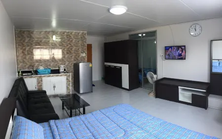 Muangthongthani Rental/Khun Dan