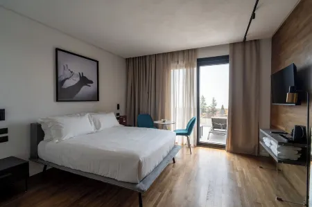 MòN Luxury Rooms Spa Отели рядом с достопримечательностью «Этналенд»