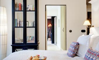 Paris Green House residence