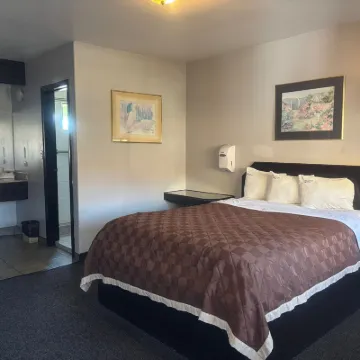 Hotel San Juan Inn Hotels near Maclovio Rojas