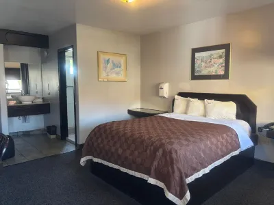 Hotel San Juan Inn Hotels near Todo Para Usted