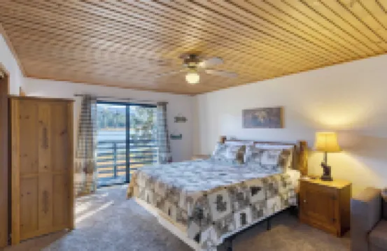 Viewtopia by Avantstay Lakefront Views + Hot Tub