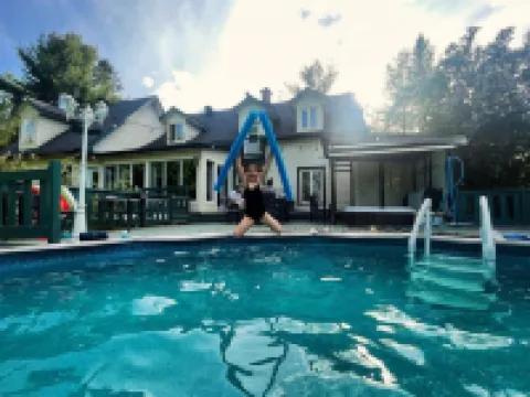 Auberge Augustin Hotels in Sainte-Adele