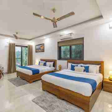 ELIVAAS 5 BHK With Pvt Pool & Garden - Zenora Rooms