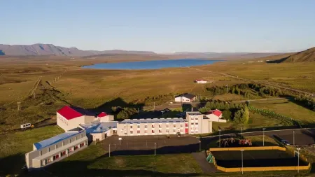 Hunavellir Guesthouse Отели в г. Блондуос