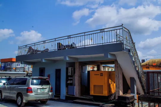 德爾米戈斯飯店及套房