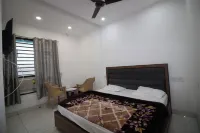 Hotel Classic Bar & Restaurant Hotels in Baddi