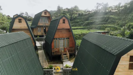 Sikunir Pondok Cabin By Travelink