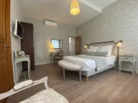 La Maison du Poëlon Hoteles en Muret