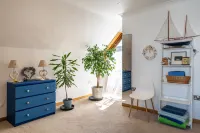 10 Maritime House