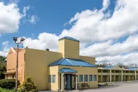 Rodeway Inn Các khách sạn ở Brookville