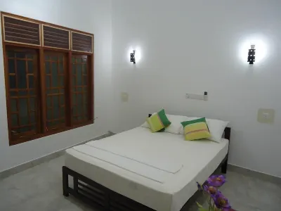 Ajith Safari Lodge فنادق في ديباراويوا
