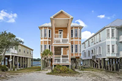 Eagle's Nest Hotel di Gulf Shores