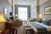 The Grand Hotel Hotels in Істбурн