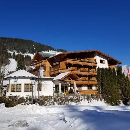Group Holiday Apartment in Oberau with Pool Use