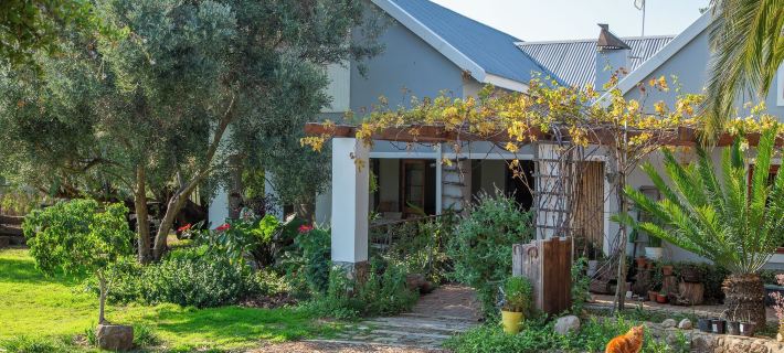 06 on Burger Hotels in Oudtshoorn