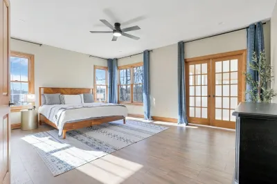 Spacious Getaway for 22 w/ Pool, Hot Tub & Huge Game Room – Perfect for Groups!