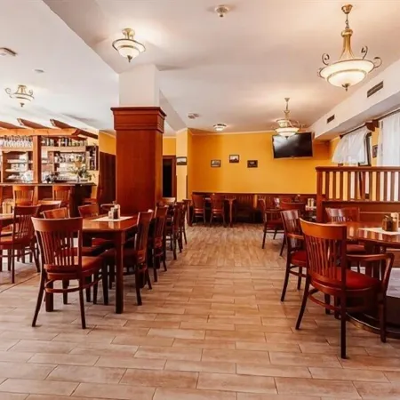 Hotel Obří Sud Javorník Отели рядом с достопримечательностью «Стадион «У Нисы»»