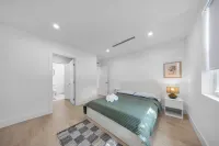 Up to 12 guests! Modern Villa in Wynwood