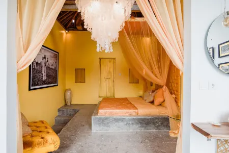 Firefly eco-Lodge