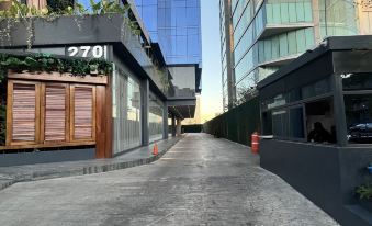 Olson Real Acueducto Hotel & Suites
