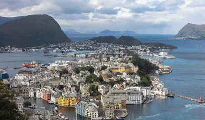 Room-peaceful Mini-apartment in Ålesund' Hotels in Alnes