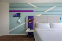 Tru by Hilton Nam Dinh City Centre Hotels in My Loc District