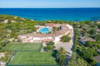 Nicolaus Club Quattro Lune Resort - Uima-altaat