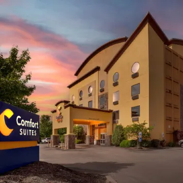 Comfort Suites