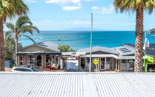 THE WAIHEKE PAD | Be My Guest