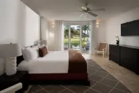 Punta Aguila Spectacular 4 Bdr / 6 Bath Free Golf Cart  Chef and Waiter Included