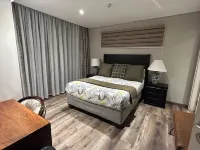 A 2-bedroom Suite with awesome amenities at delightful Zimbali Coastal Estate Hôtels à proximité de : Sugar Rush Park