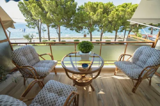 Fili s Cozy Place in Malaki