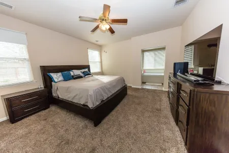 Modern house with jacuzzi - near 3 National Parks!