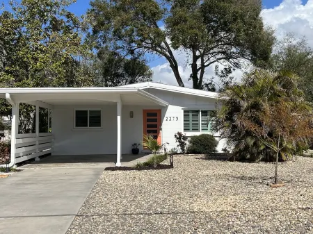 A cozy perfectly located house!