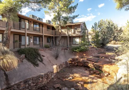 Beautiful Southwestern Sedona Condo with Views