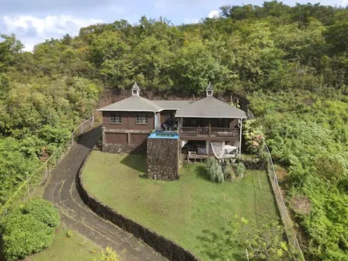 Secluded 2Bd/2Bath w/Private Pool, Quiet w/Breathtakin Views 7Mins to Rodney Bay Hotels in La Feuillet