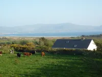 Beautiful house Short Walk from Reenroe Beach Ballinskelligs free WiFi