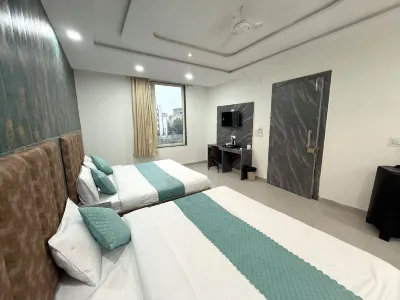 FabHotel the Grand Luxury Stay فنادق في 