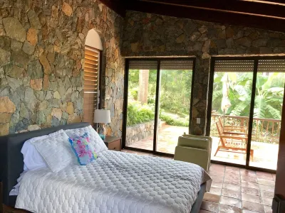 Exclusive Sunset Villa Beautiful private Caribbean estate home on Great Cruz Bay  호텔