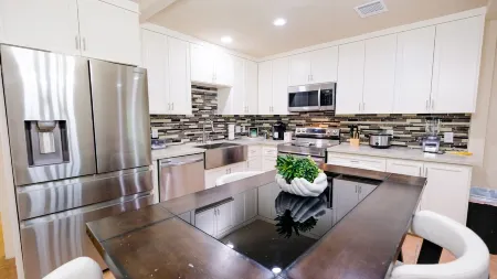 Beautiful apartment Отели рядом с достопримечательностью «Мерсер Ботаник Гарденс»