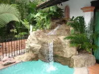 Beautiful Spanish Style Villa with Ocean View,100 steps from the Beach