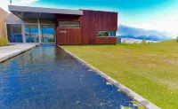 Exclusive villa opposite Akureyri Hotels in Svalbardsstrandarhreppur