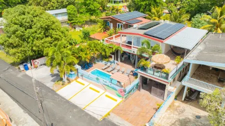 Vacation House with Private Pool BamBam 1 Отели в г. Агуада