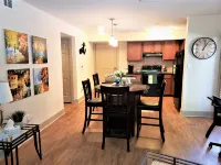 Free Parking Walk to Aquarium Mercedes-Benz & More Downtown Atlanta