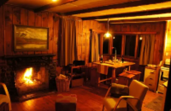 Welcome Home Cottage, Manapouri, Fiordland